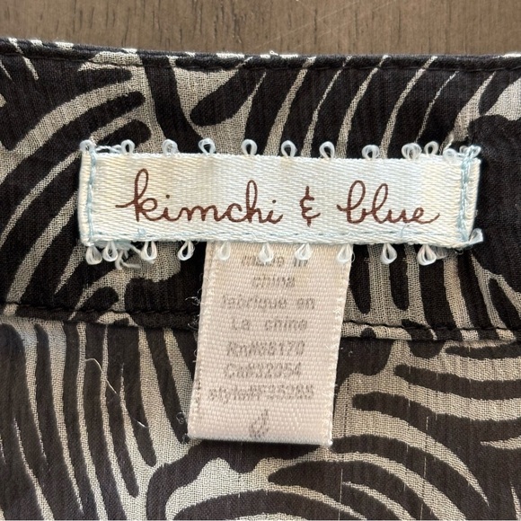 kimchi & blue Black and White Sheer flirty Dress. Multi-patterned.Likely size XS - Picture 7 of 10